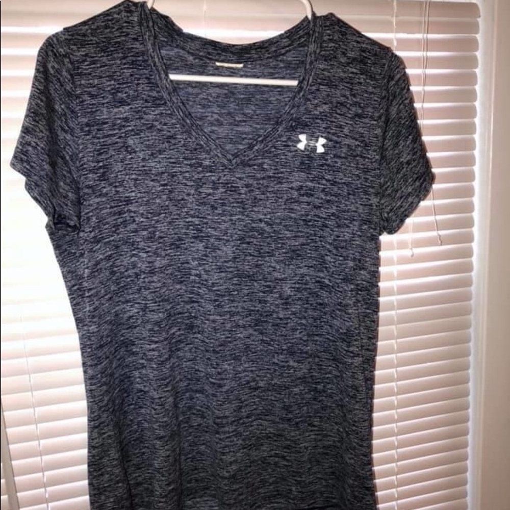 Women’s UA dry fit shirt